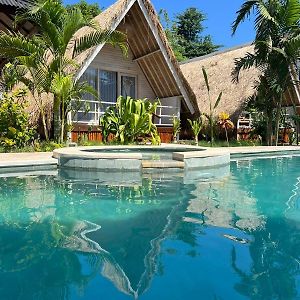 Living Trawangan Hotel